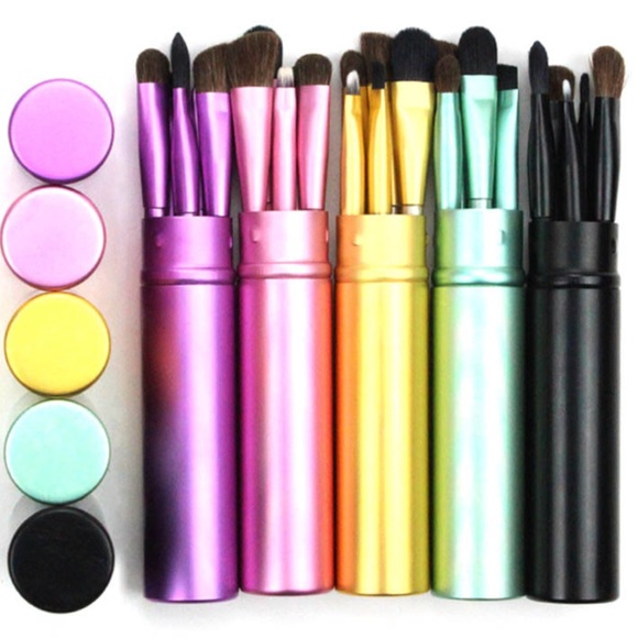 Beautiful pastel travel makeup brush set synthetic - Picture 10 of 10